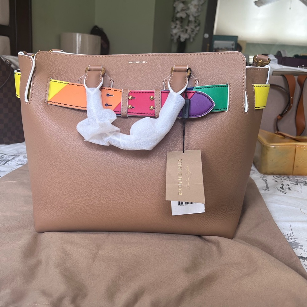 Burberry large tote